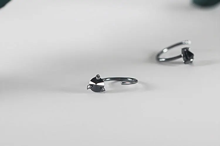 925 пробы серебряные хорватские серьги-гвоздики для женщин и мужчин хипстерские панковские трендовые серьги ювелирные изделия Белые Черные циркониевые серьги-манжеты