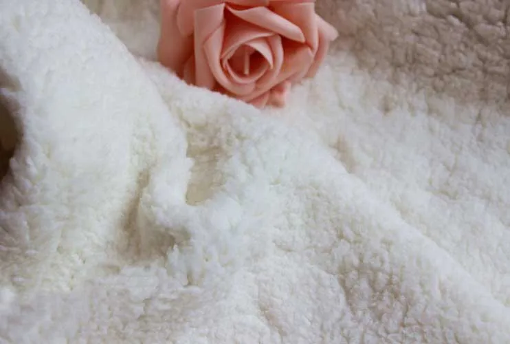 

DIY Cotton velveteen plush fabric Super warm blanket Clothing cotton fabric Lamb fur fabric 160*25cm off white black