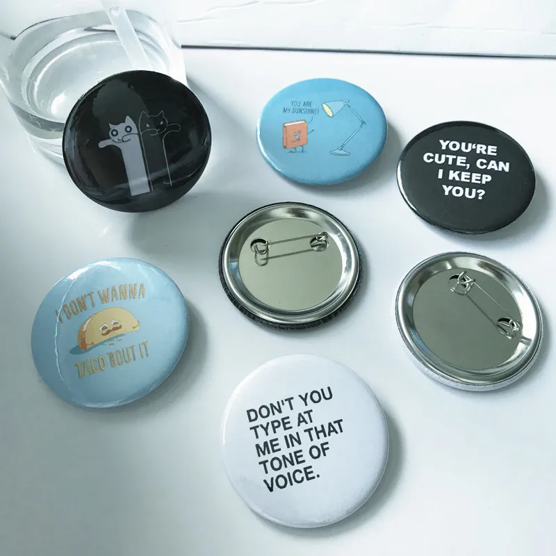 Hot sales 75mm tin button badge material 500pcs with safe pin