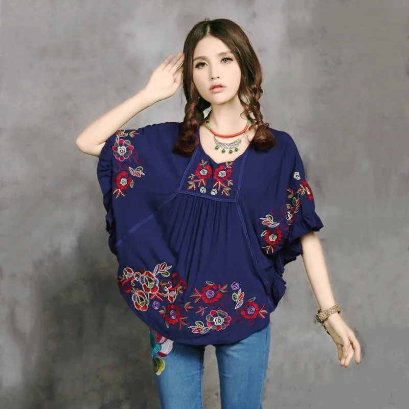 

Moonbiffy Classic New Fashion Arc Shirt Short Sleeve Casual Large Size Women New Fashion Embroidery Batwing Blouse