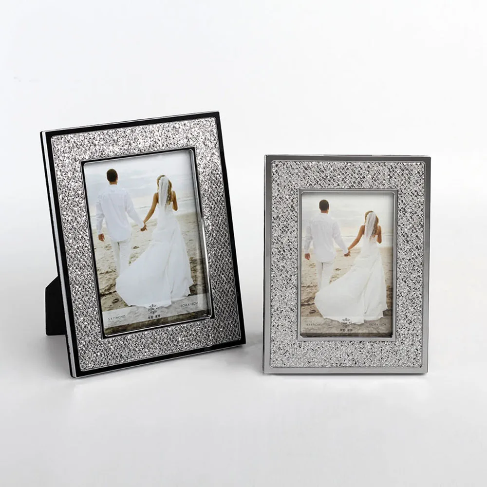 

Yakri Silver Plated Metal Leather Photo Frames Creative Photo Frame MPF091