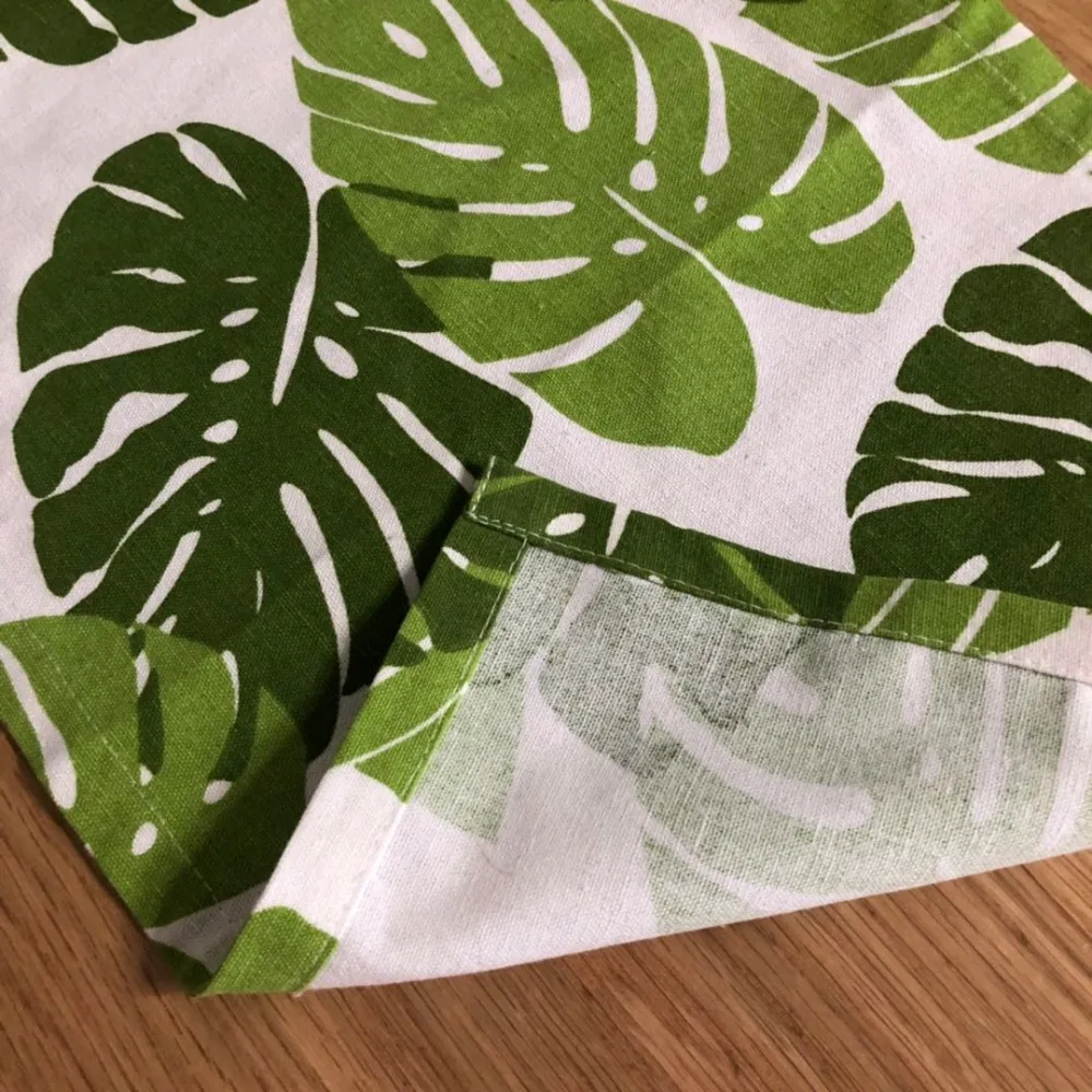 Cotton Green Leaf Table Runner