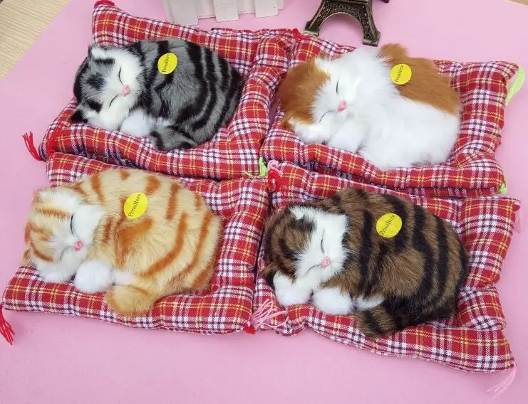 Модель спящего кота с ковриком из полиэтилена и меха звучит кошка miaow около 13x10 см