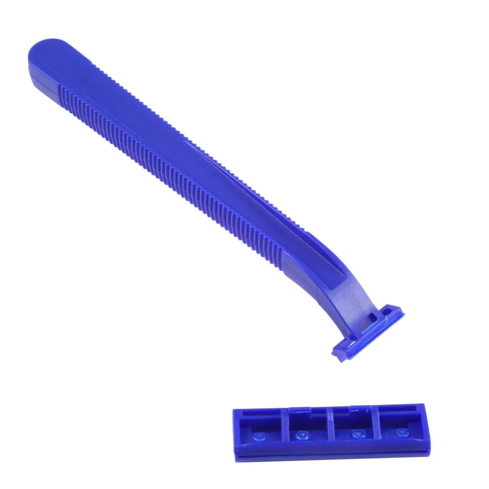 лезвие из одноразовой бритвы. как достать лезвие из бритвы одноразовой. лезвие от одноразовой бритвы. как разобрать станок для бритья одноразовый. как вытащить лезвие из бритвы.