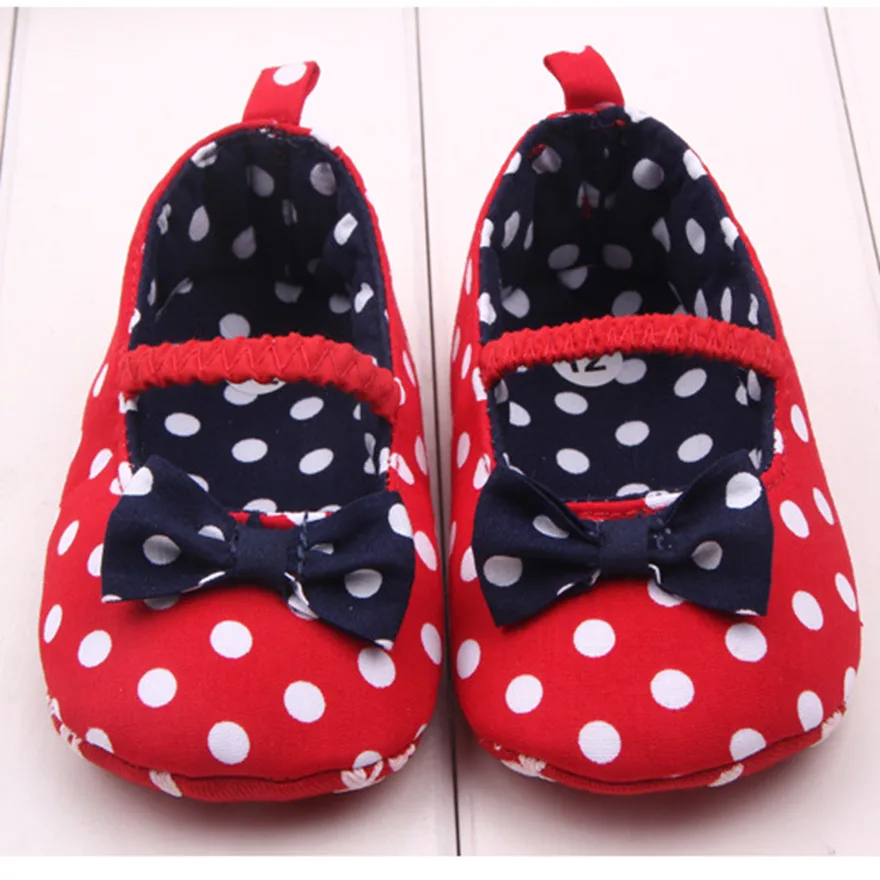 

Blue Red Cute Baby Slippers Soft Bottom Newborn Baby Crib Shoes Sapatinho Bebe Girl Neonata Scarpe First Walkers Baby Shoes
