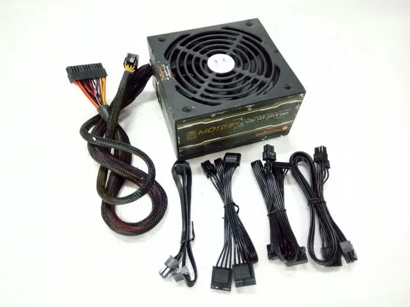 

TT (Thermaltake) rated 550W semi-module bronze power supply 80plus maximum power 600w desktop silent type