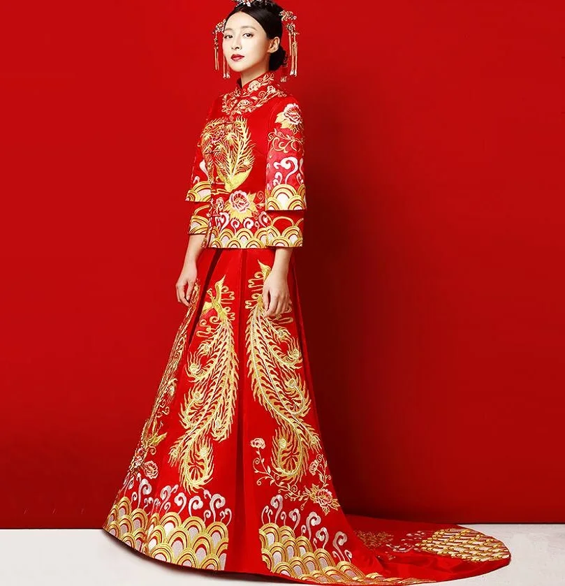 Lange Trein Cheongsam Chinese trouwjurk Qipao Traditionele Kleding Top + Rok Pak Set la robe de mariage de stijl chinois Lange Trein Cheongsam Chinese trouwjurk Qipao Traditionele Kleding Top + Rok Pak Set la robe de mariage de stijl chinois