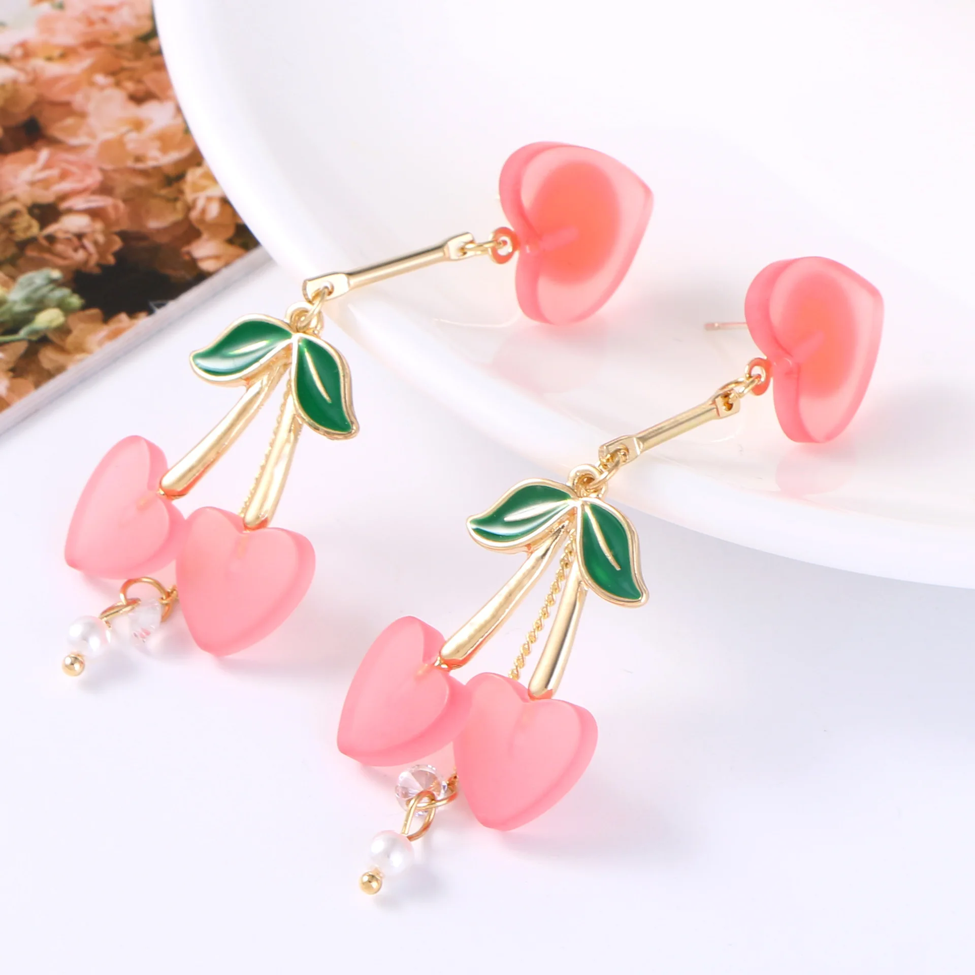 

Korean Acrylic Chic Cute Pink Heart Shaped Love Cherry Drop Earrings Women Sweet Pearl Pendant Brincos Pendientes Jewelry Gift