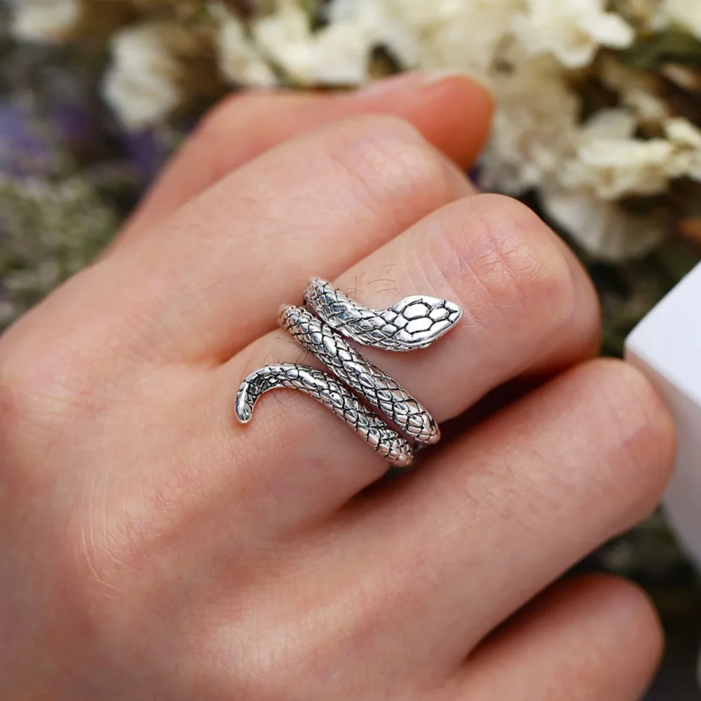 

Pomlee Vintage Snake Charm Rings for Women Silver Color Ethnic Hot Animal Party Rings Statement Jewelry Gift Wholesale Size 7-10