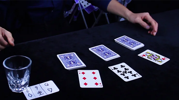 

Z DECK (Decks and online instructions) by ziv - Magic Tricks Close up Magic Card Magia Illusions Magician Cards Gimmick Fun