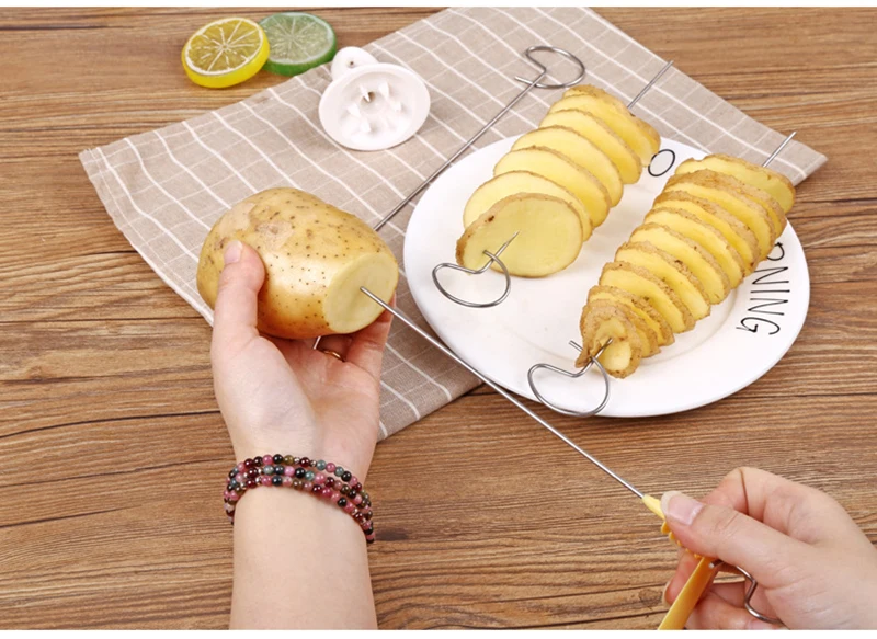 TUUTH 1PCS 3 String Rotate Potato Slicer Stainless Steel +Plastic Twisted Potato Slice Cutter Spiral DIY Manual Creative10