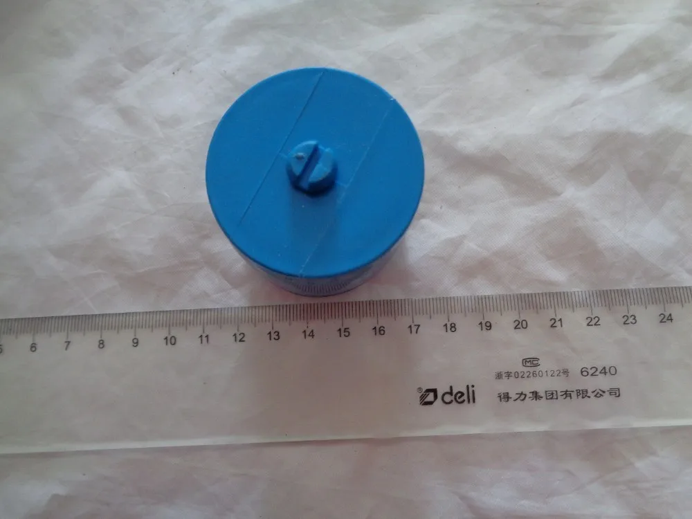et950 Oil measuring cup 1