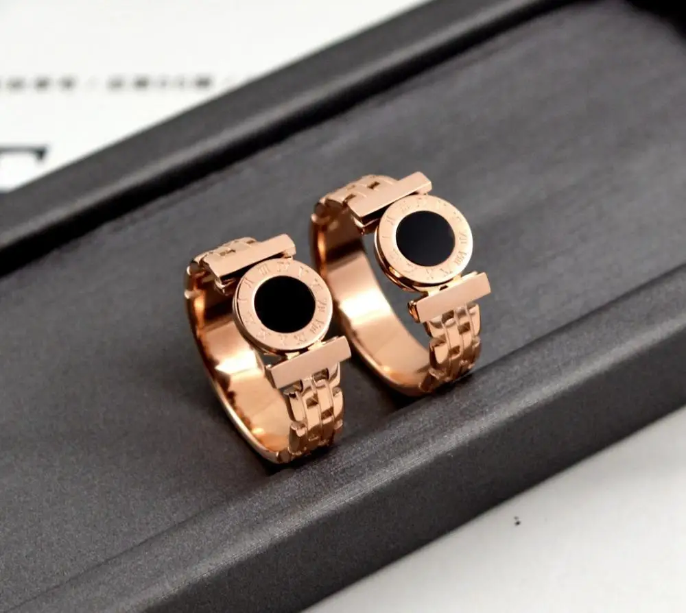 

2019 Rose Gold Color Black Roman Numerals Couple Ring For Woman Man Gift Party Stainless Steel Jewelry Top Quality Never Fade