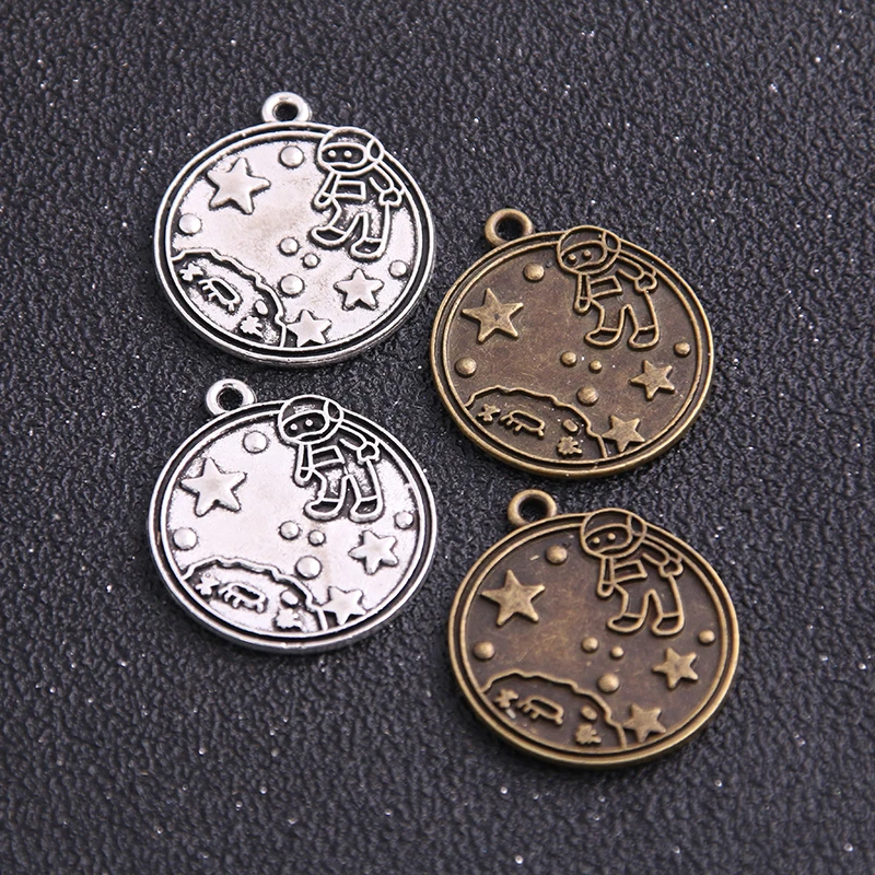 

4PCS New Product Astronaut Two Color Outer Space Charms Planet Rocket Pendant Jewelry Metal Alloy Jewelry Marking