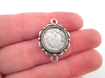 

10 14mm round connectors charms, silver plated scalloped edge, B142theof