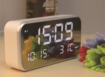 

New Intelligent LED Electronic Alarm Clock Luminous Music Fashion Desk Watch Modern Muted Living Room Bedroom Quartz Clock C350