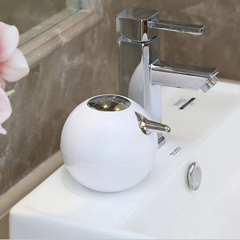 

Portable Soap Dispensers Creative Press Bathroom Practical Liquid Shampoo Shower Gel Container Holder Random Color