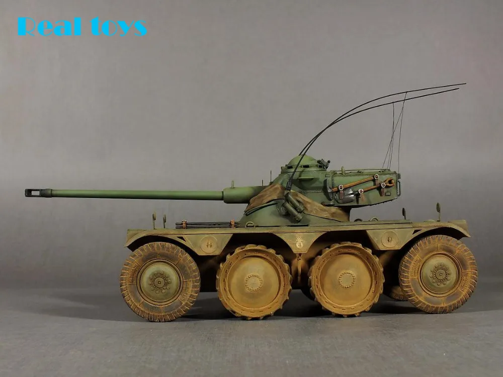 Модель от Hobby Boss 82489 1/35 французская EBR-10 колесная рекогносцировочная Машина пластиковая модель комплект