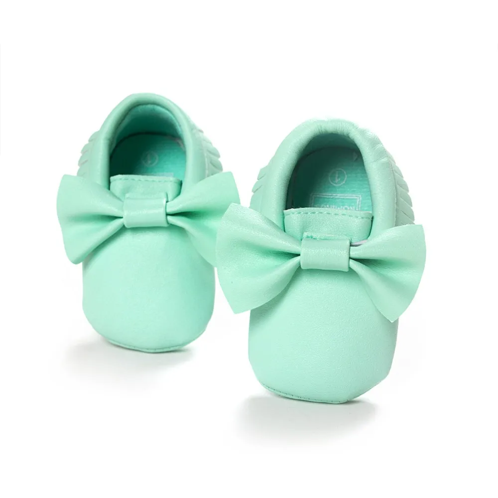 Модные детские мокасины из искусственной кожи с кисточками для девочек; обувь для первых шагов с бантом; Мокасины с зеленым бантом; Дизайнерская обувь для маленьких девочек