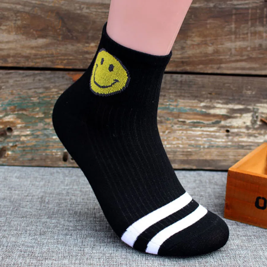 [WPLOIKJD] карамельный цвет для мужчин носки для девочек мультфильм два полосатые носки мода пара корейский Calcetines