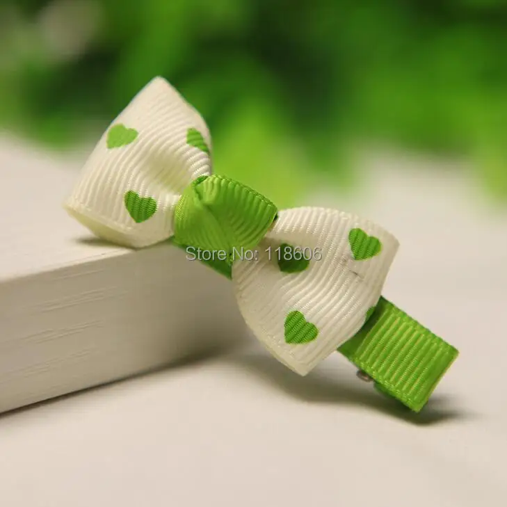 small toddler hairbow21.jpg
