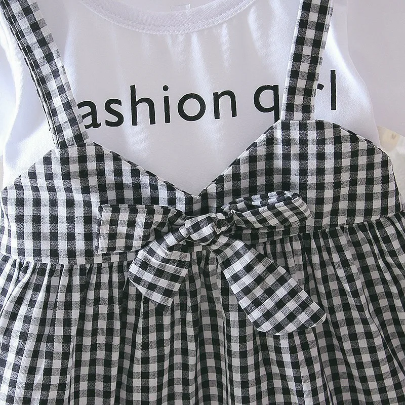 Летняя одежда для маленьких девочек; От 0 до 3 лет; Повседневное платье для новорожденных девочек; платье в клетку с имитацией двух частей; вечерние платья для девочек на день рождения