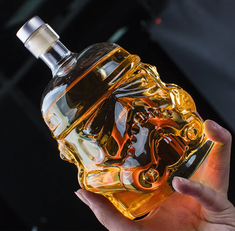 Skull Head Vodka Shot Whiskey Wine Drinking Glass Bottle Decanter Skull Shaped Wine Bottle 550 ml
