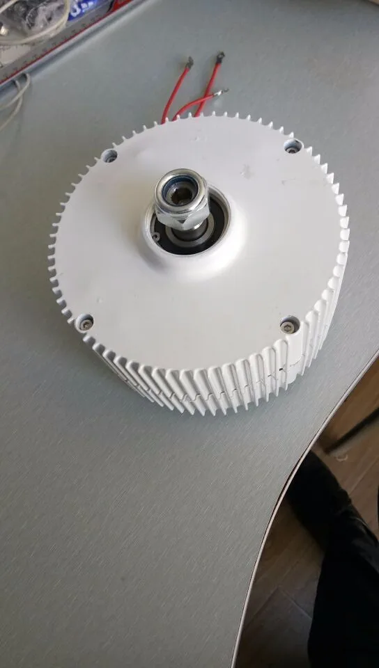 

high efficient 400w brushless permanent magnet generator with regulator