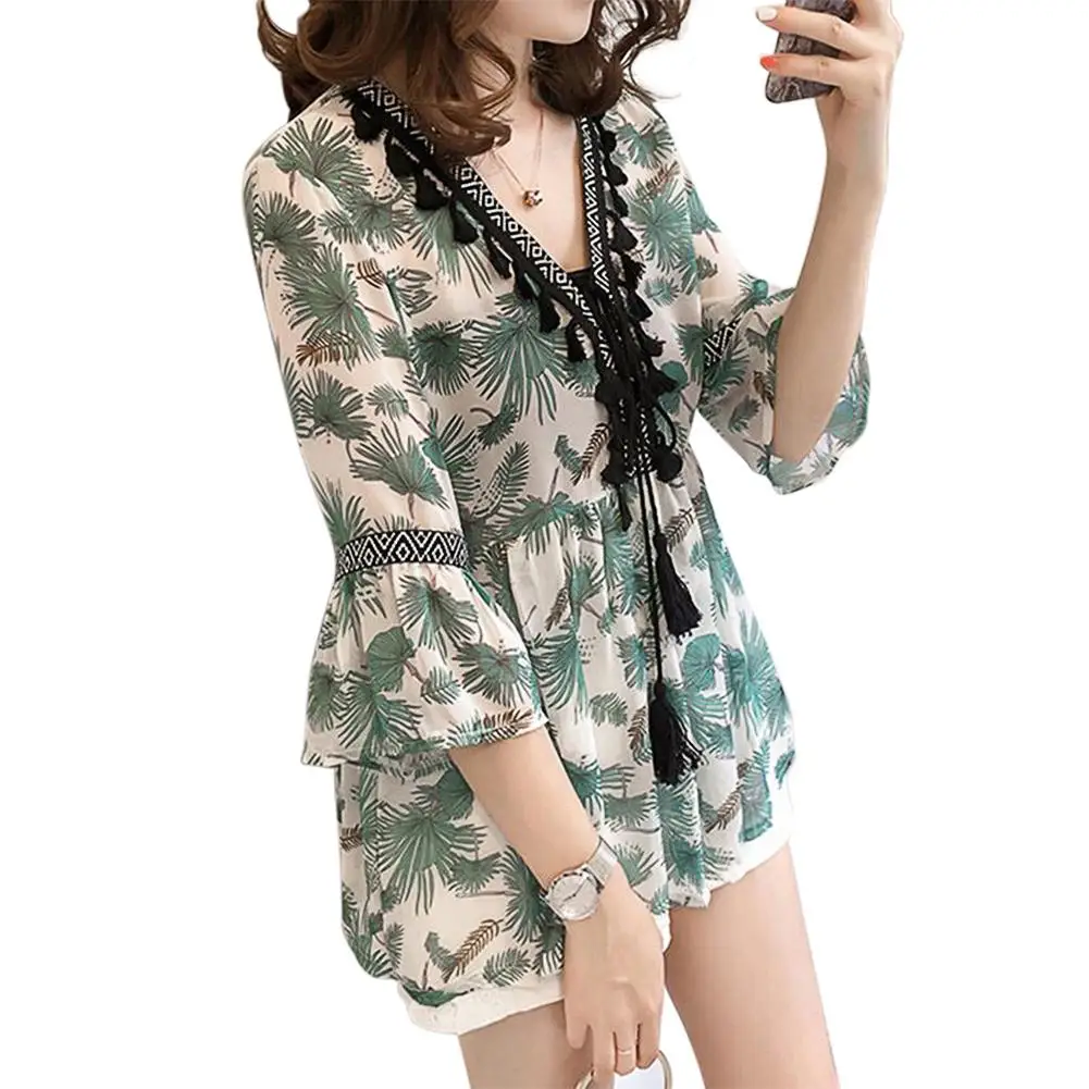 

2019 New Yfashion Women Fashion Printing V-neck Pagoda Sleeve Casual T-shirt