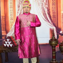 Стенд воротник Индии мужской с длинными рукавами фиолетовый воротник длинный халат платье Портрет Студия фотографии отель швейцар этап работы эскиз одежда