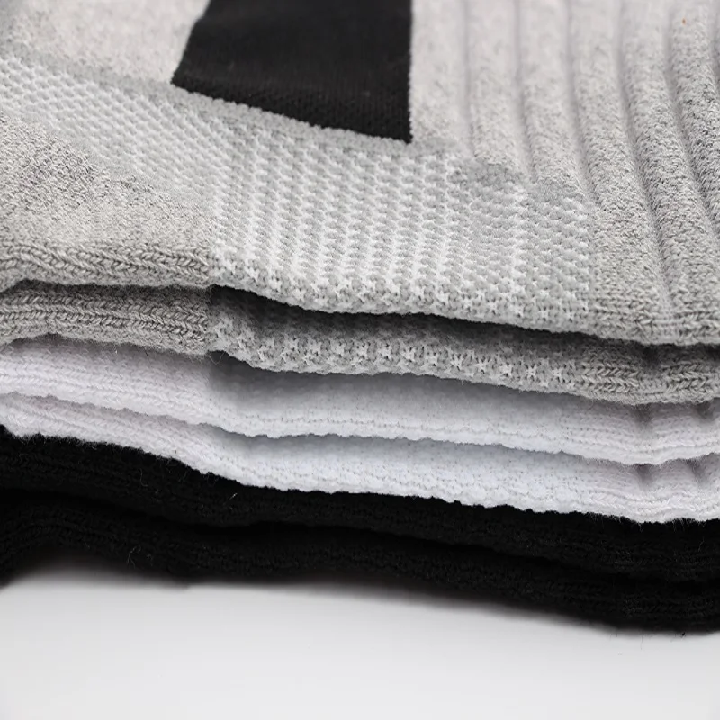 

High quality new men's outdoor sports elite basketball socks men's sweat absorbent non-slip running socks compression socks