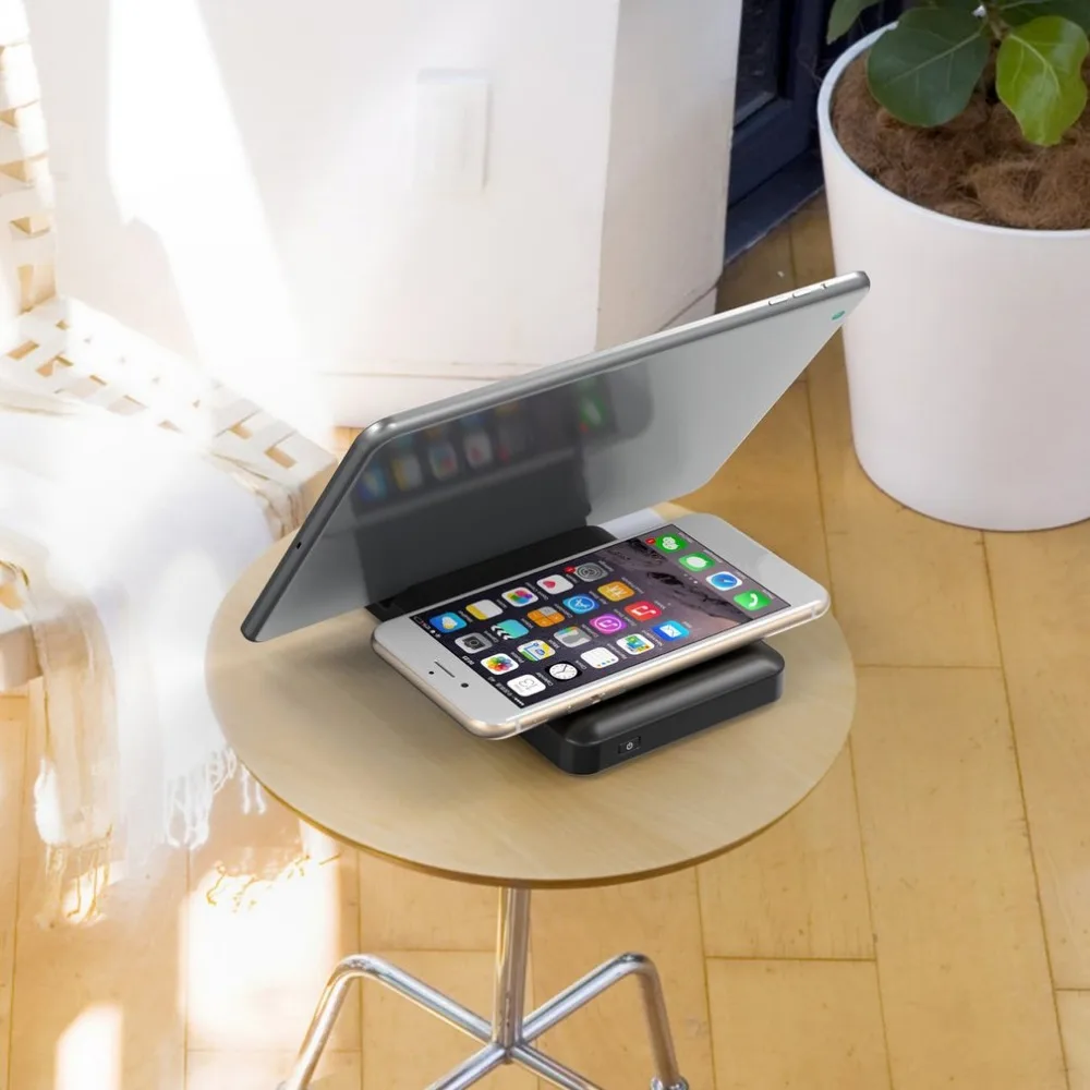 Qi Wireless Charging Base Dock Station Desktop Charger Pad Phone Holder external battery pack power bank 4000mah for iPhone 8 Qi Wireless Charging Base Dock Station Desktop Charger Pad Phone Holder external battery pack power bank 4000mah for iPhone 8