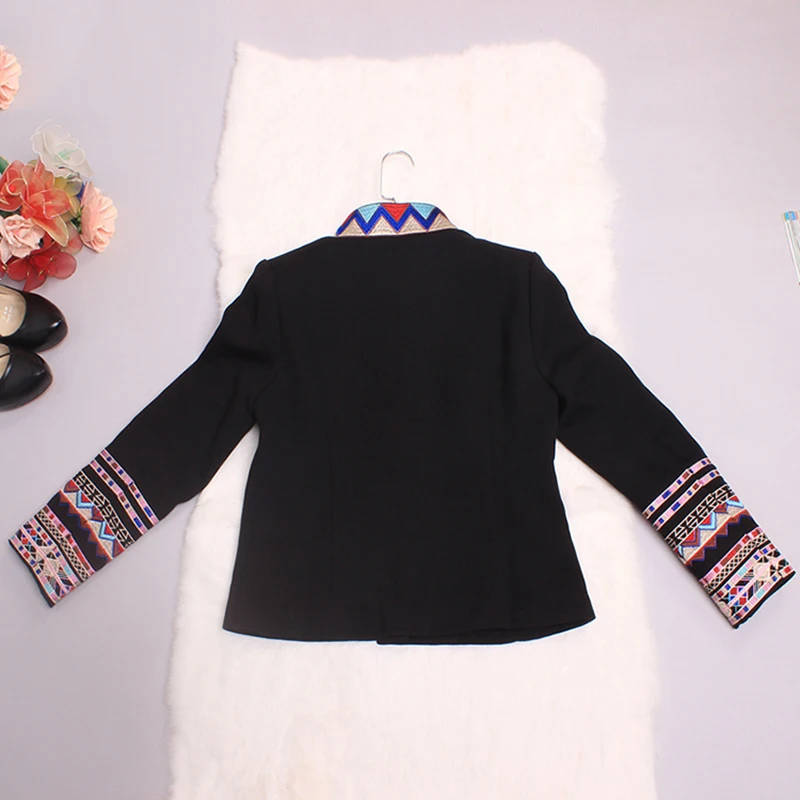 Punk Jackets Gothic Autumn-Winter New Fashion Coat Full Sleeve Geometric Flower Embroidery Turtleneck Black New Jacket Women Punk Jackets Gothic Autumn-Winter New Fashion Coat Full Sleeve Geometric Flower Embroidery Turtleneck Black New Jacket Women