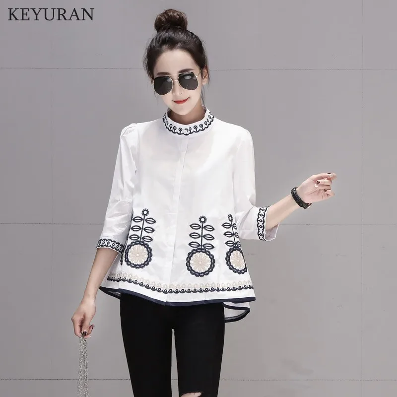 

New Arrival 2019 Spring Autumn Ethnic Embroidery Women Shirts Stand Collar Three Quarter Sleeve Casual Loose Blouse Tops L3024