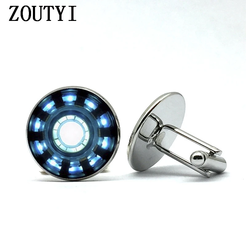 

2019/ new hot sale, Avengers Iron Man American captain heart arc glass inlaid cufflinks, men's gift cufflinks wholesale.