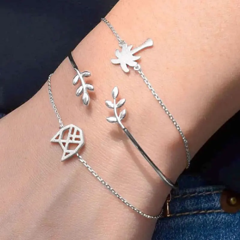 

ZHINI Woman fashion bracelet Women's Trend Bracelet Set Summer casual bracelet Simple charm high quality Maple leaf pattern