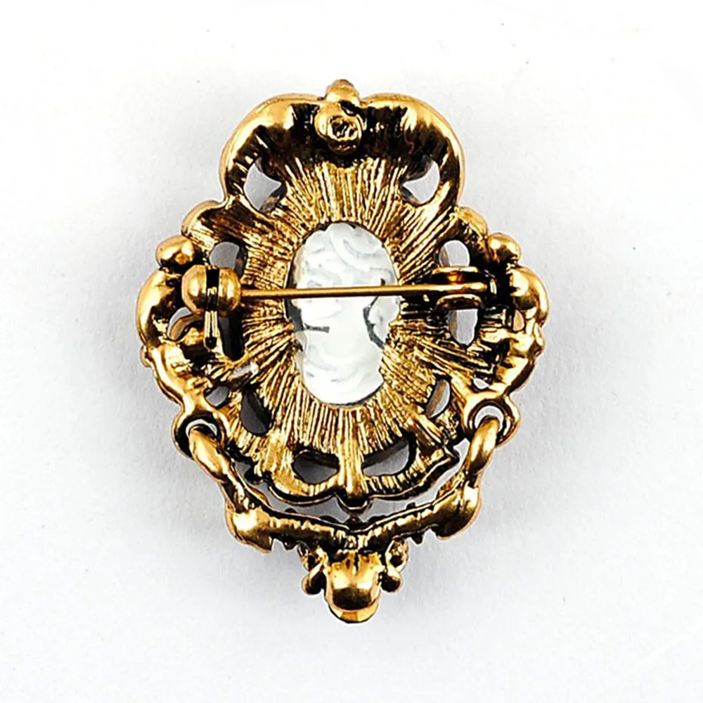 Brooches-00019 (7)