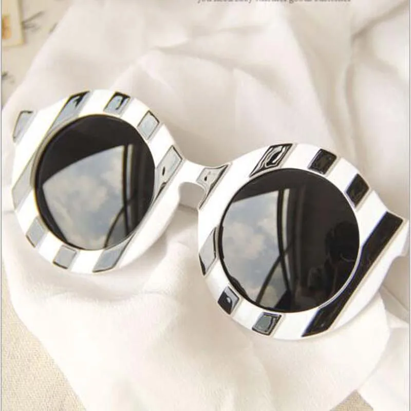 New Fashion Brand Designer Funny Oversized Round Sunglasses Unisex