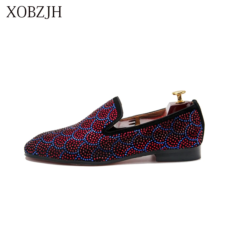 

XOBZJH 2019 Shoes Male Loafers Summer Men Luxury Prom Wedding Red Rhinestone Shoes Italian Red Bottom Slip On Shoes DHL Shipping