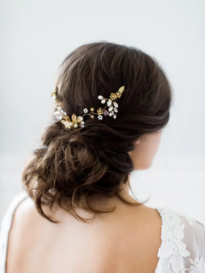 

Romantic Bohemian Blush Bridal Comb 2019 Spring Summer New Trends Forecast