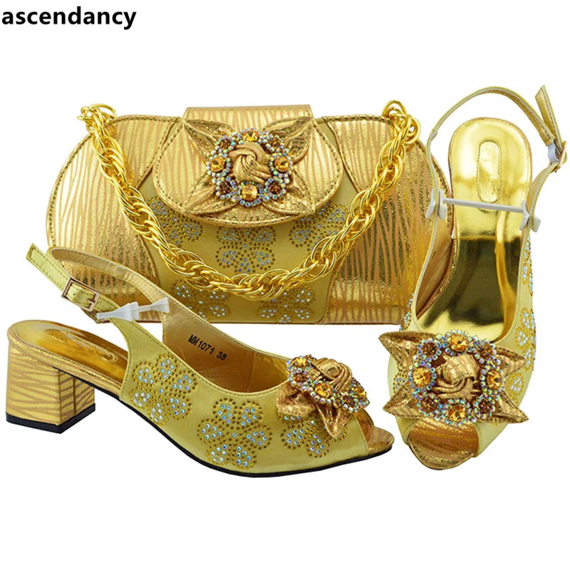 Assorti Le fuchsia bleu Conception Correspondant Or Chaussures water rose Ensemble Pour Italiennes purple Dernière Avec Italie bleu Sac D'été Green Royal Décoré Et Mariage Chaussure Pompes Marine Strass X1qw0B