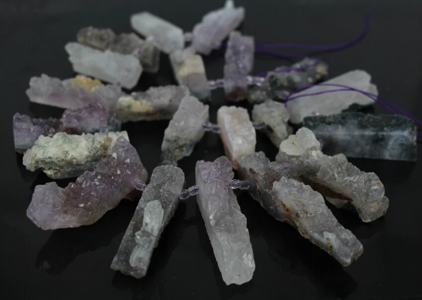 Аprox22шт. Strand Raw Ame thyst Druzy фрагмент жеоды бисер с точечным кулоном фиолетовый