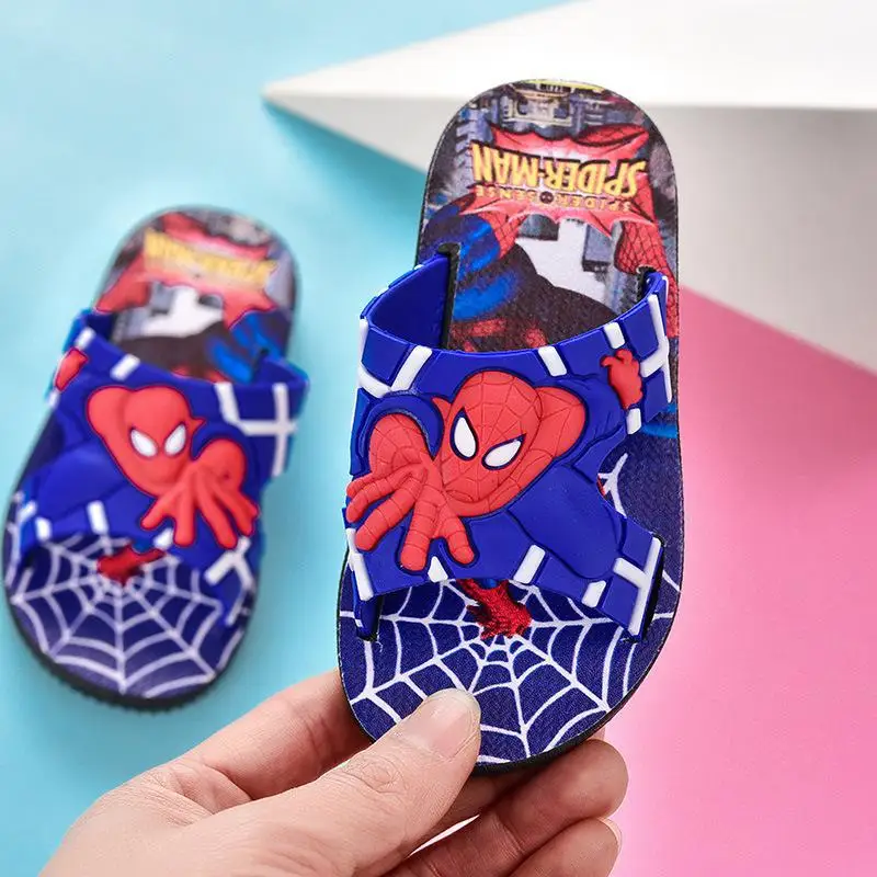 Детские тапочки для маленьких мальчиков; шлепанцы с рисунком Человека-паука; домашние тапочки для девочек; летние пляжные сандалии; Детская домашняя нескользящая обувь