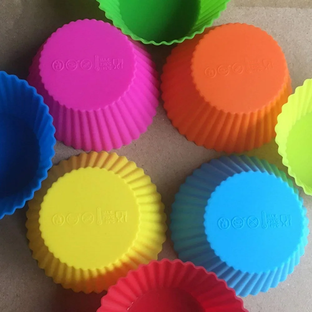 12 Pieces 7cm Silicone Round Reusable Baking Cake Molds Jelly Mould Cupcake Maker Muffin Cup for home Bakery Pastry Tools