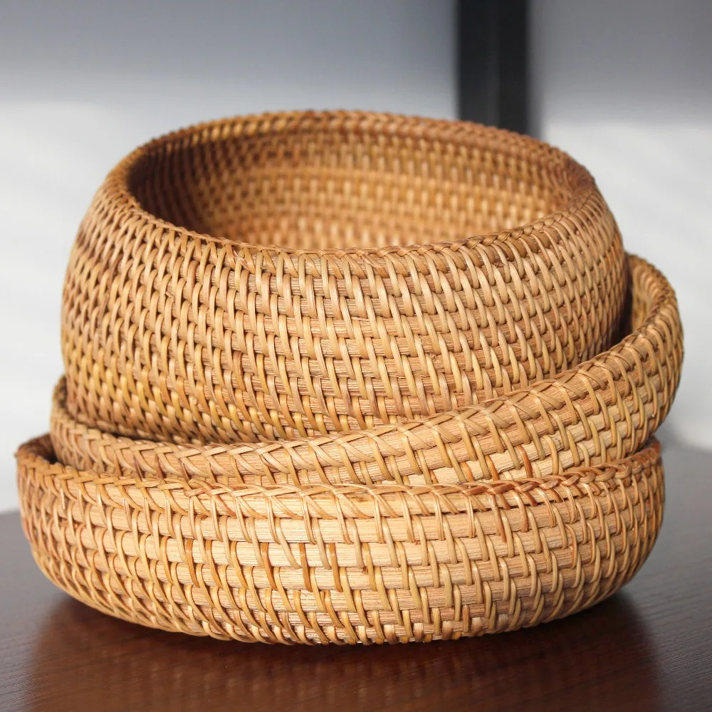 

Handmade Rattan Storage Baskets Fruit Dish Container office Table Top Hardware Organizer box Sundries Decor Container Handiwork