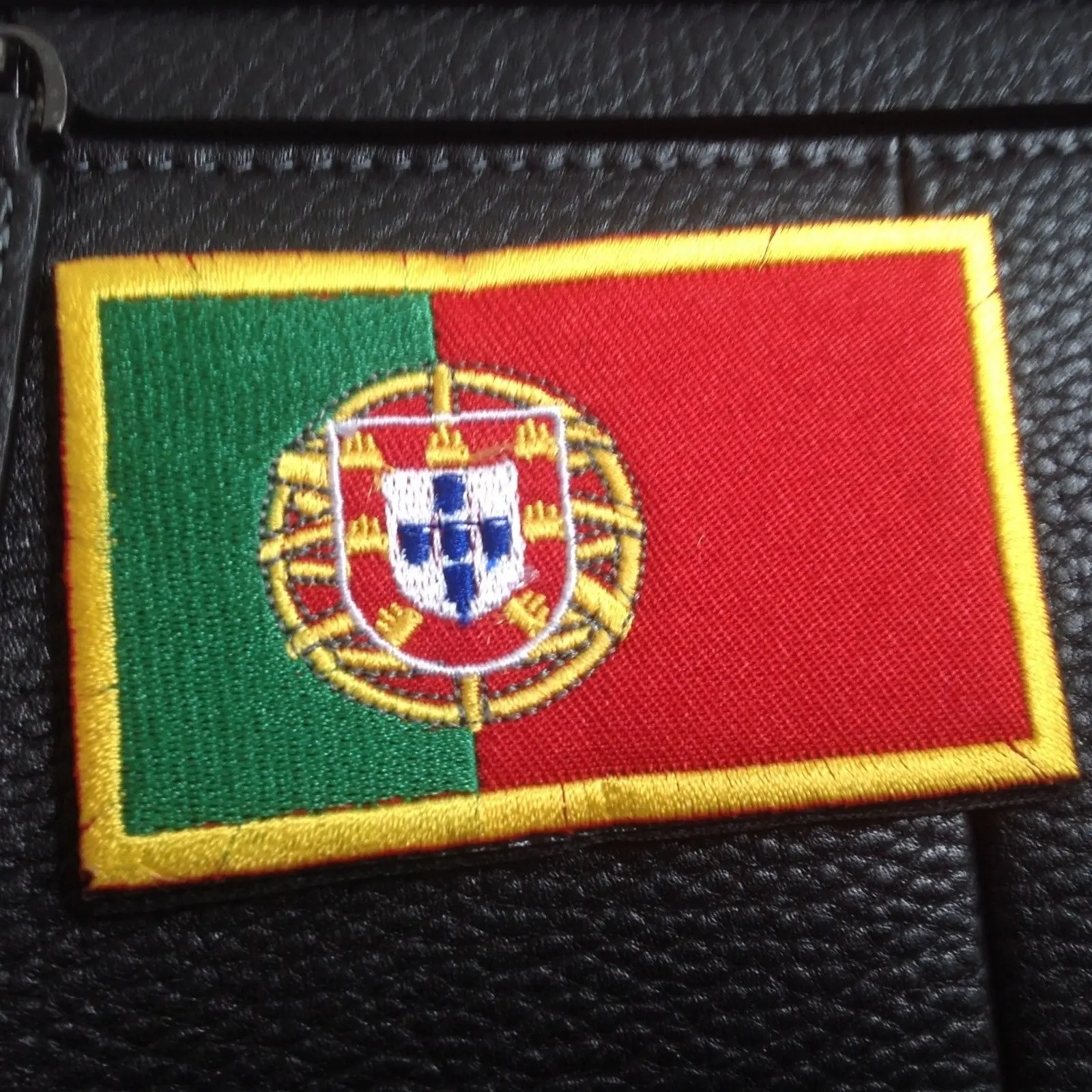 

Portugal Portuguese Flag Magic Sticker Hoop & Loop Portugal Army Flag 3D Embroidery Magic Sticker Armband Epaulet Sticker