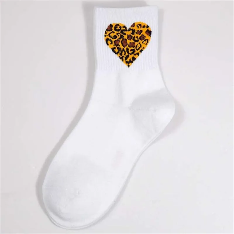 Новинка; женские короткие носки с леопардовым узором и сердечками; модные забавные носки до щиколотки в винтажном стиле; повседневные хлопковые носки в стиле Харадзюку с милым рисунком - Цвет: 3