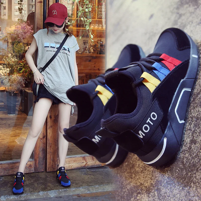 

In The Fall of 2018, The New Original Wild INS Super Fire New Product Trend Is My Father's Shoes and Women's Shoes