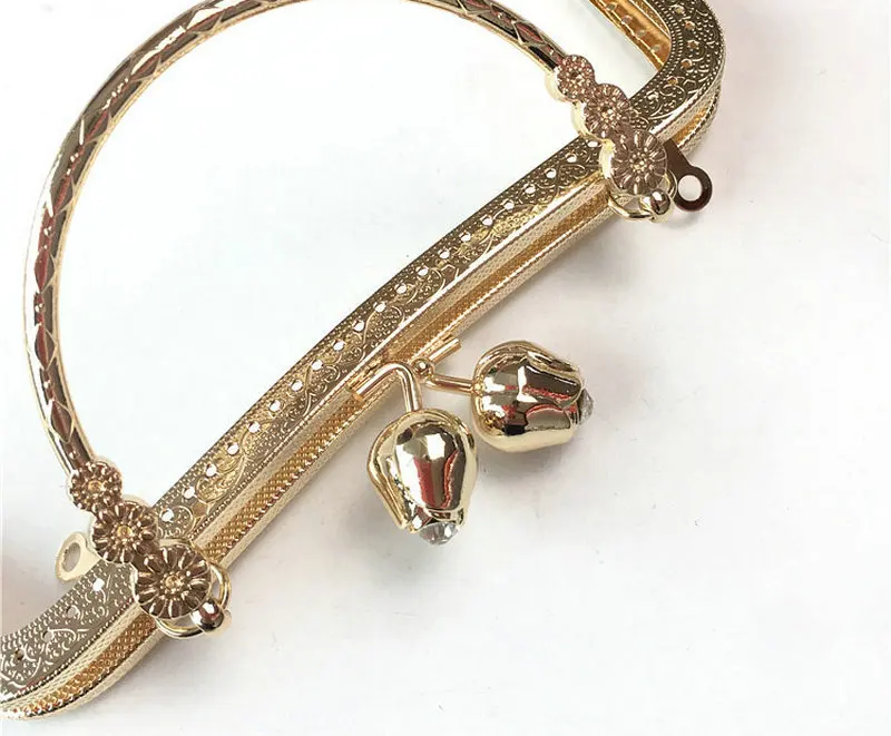 20-F-WS-MG clasp for handbag handle frame (3)