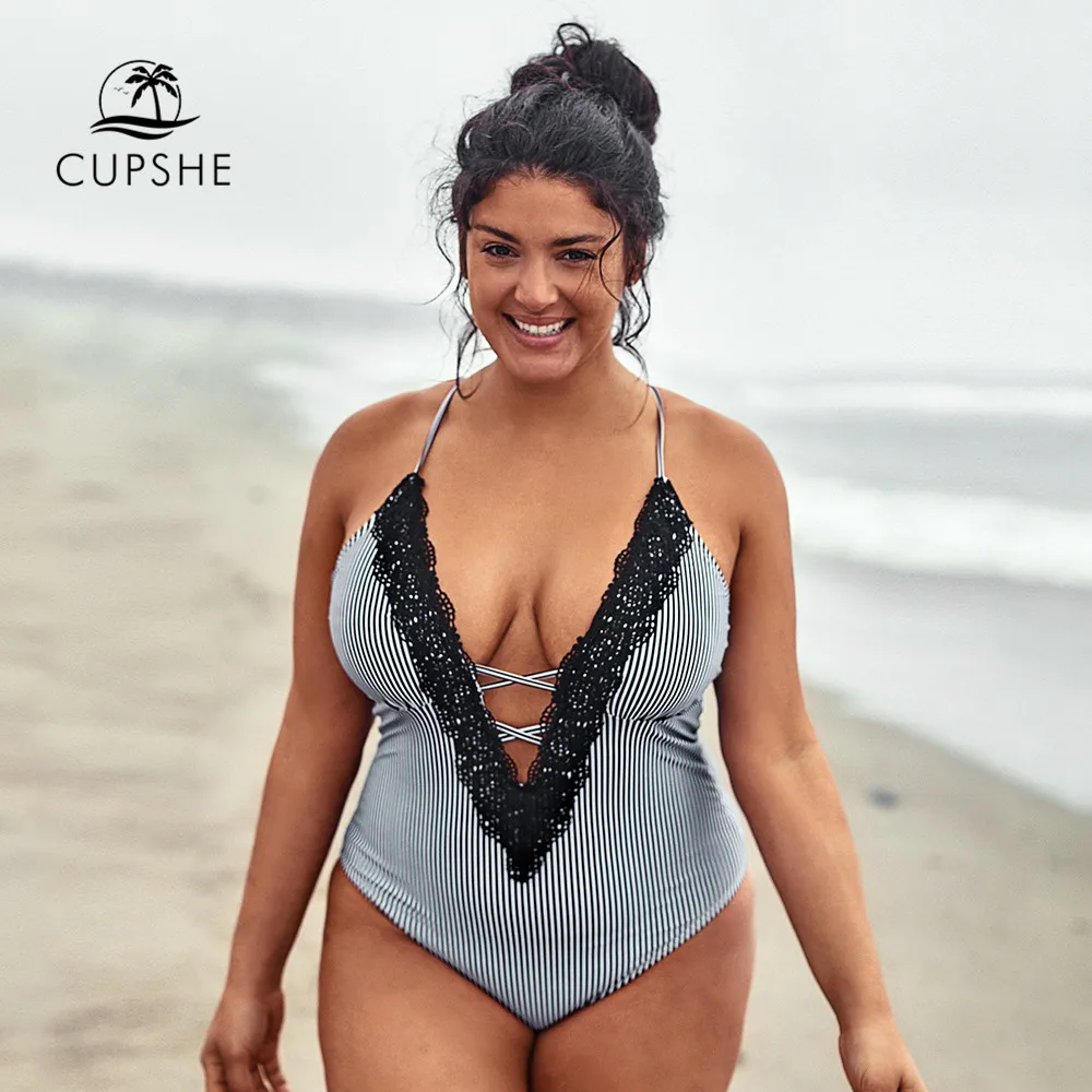 Billige CUPSHE Plus Größe Gestreifte Tiefer V ausschnitt Badeanzug Sexy Spitze Criss kreuz Frauen Monokini Badeanzüge 2020 Strand bademode